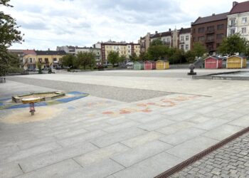 Ostrowiec Świętokrzyski. Rynek / Fot. Anna Głąb - Radio Kielce