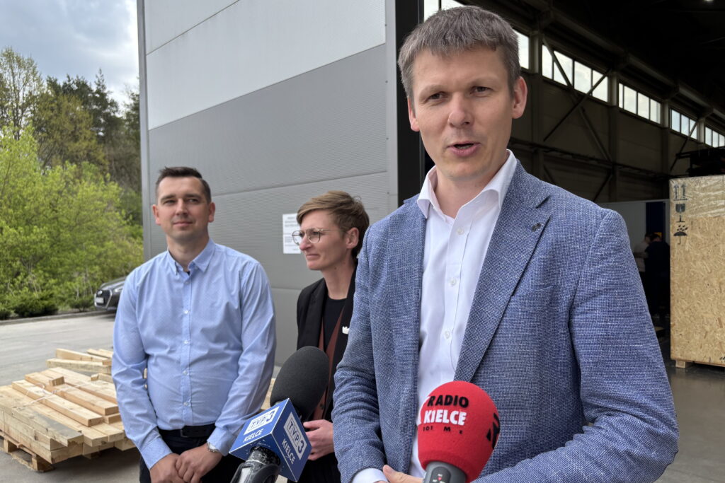 Kielecka firma wyrusza na podbój Dalekiego Wschodu - Radio Kielce