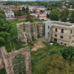 28.05.2026. Bodzentyn. Zamek w Bodzentynie. XVI-wieczne ruiny / Fot. Jarosław Kubalski - Radio Kielce