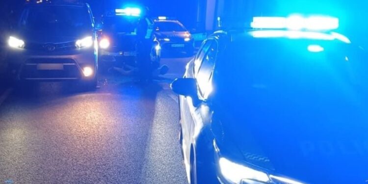 Pościg na granicy województw - recydywista skazany - Radio Kielce Pościg / Źródło: policja