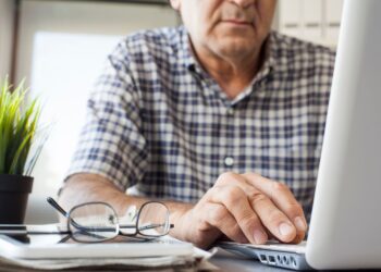 Seniorzy nie rezygnują z pracy