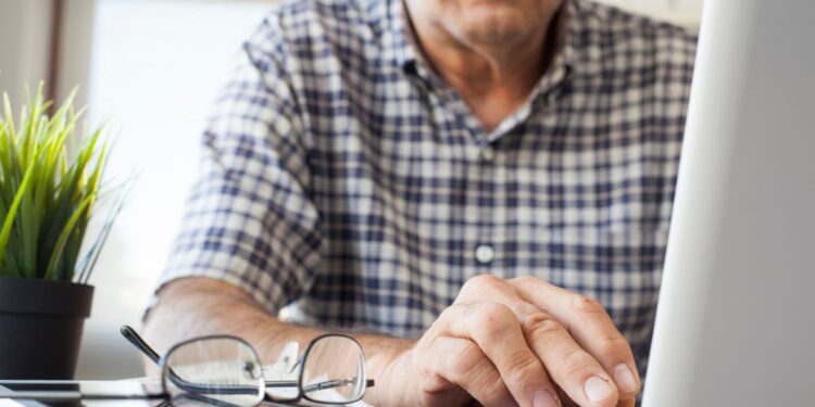 Seniorzy nie rezygnują z pracy
