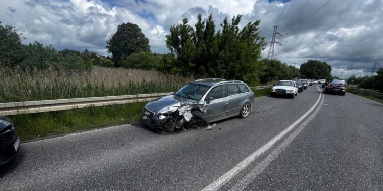15.06.2026. Szczukowice, w powiecie kieleckim. Droga wojewódzka nr 786. Zderzenie trzech samochodów / Fot. policja