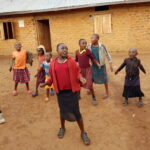 Muzyczne podróże przez świat. Uganda i Rwanda. Planeta małp - Radio Kielce
