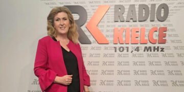 Polonijne Radio Kielce. Na zdjęciu: Iwona Sabat / Źródło: Radio Kielce