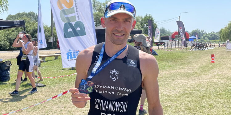 Tropikalny upał nie odstraszył uczestników cross triathlonu