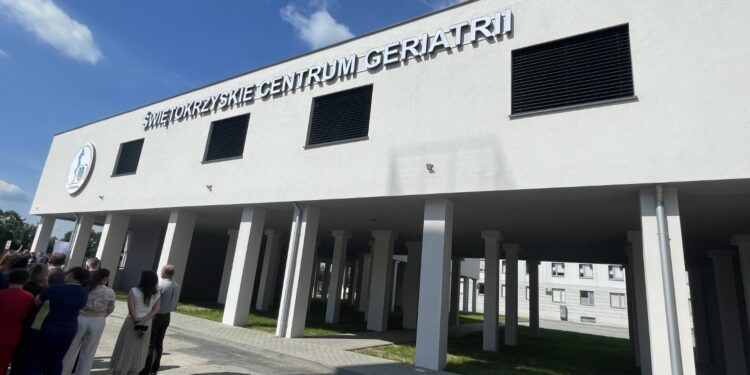 Nowoczesna geriatria powstała w Staszowie - Radio Kielce 19.06.2025. Staszów. Centrum Geriatrii / Fot. Grażyna Szlęzak-Wócjcik - Radio Kielce