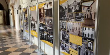 Święty Krzyż. Wystawa pt. „Krzyżu Święty nade wszystko” / Fot. Marlena Płaska - Radio Kielce