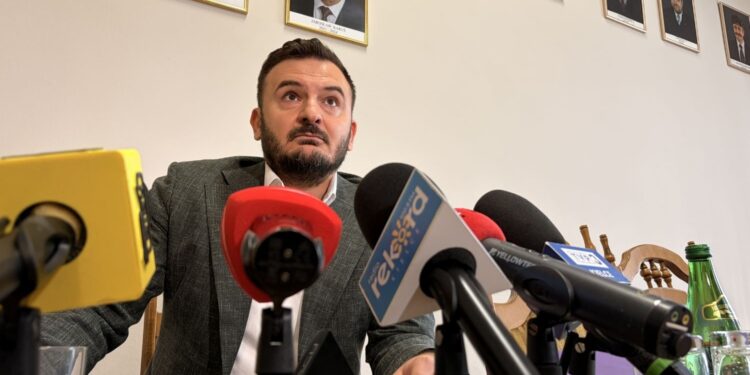 Szykują się wielogodzinne obrady kieleckiej Rady Miasta - Radio Kielce 10.06.2026. Kielce. Konferencja Macieja Jakubczyka, przewodniczącego rady miasta, na temat zbliżającej się sesji / Fot. Dariusz Kuc - Radio Kielce