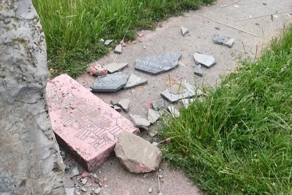 Mieszkańcy w szoku po akcie wandalizmu