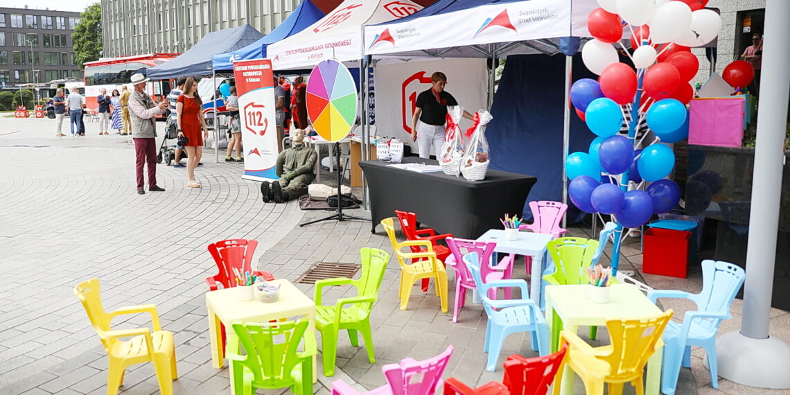 20.06.2026. Kielce. Świętokrzyski Urząd Wojewódzki. Akcja Akademii Ochrony Ludności i Obrony Cywilnej pod hasłem „Pierwsza pomoc” / Fot. Wiktor Taszłow - Radio Kielce