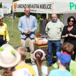 24.06.2026. Kielce. Pierwsze miodobranie w pasiece Kieleckiego Parku Technologicznego / Fot. Wiktor Taszłow - Radio Kielce