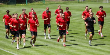 24.06.2026. Kielce. Pierwszy trening Korony Kielce / Fot. Wiktor Taszłow - Radio Kielce