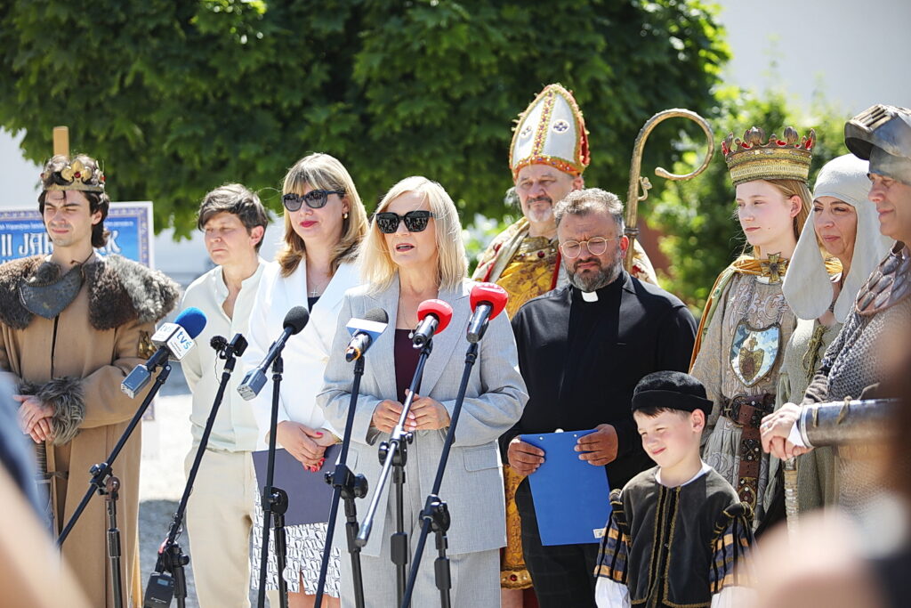 Jagiellonowie ożyją na Karczówce