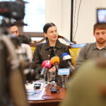 10.06.2026. Kielce. Teatr im. Stefana Żeromskiego. Próba medialna i konferencja przed spektaklem "Księżyc nad Buffalo" / Fot. Wiktor Taszłow - Radio Kielce