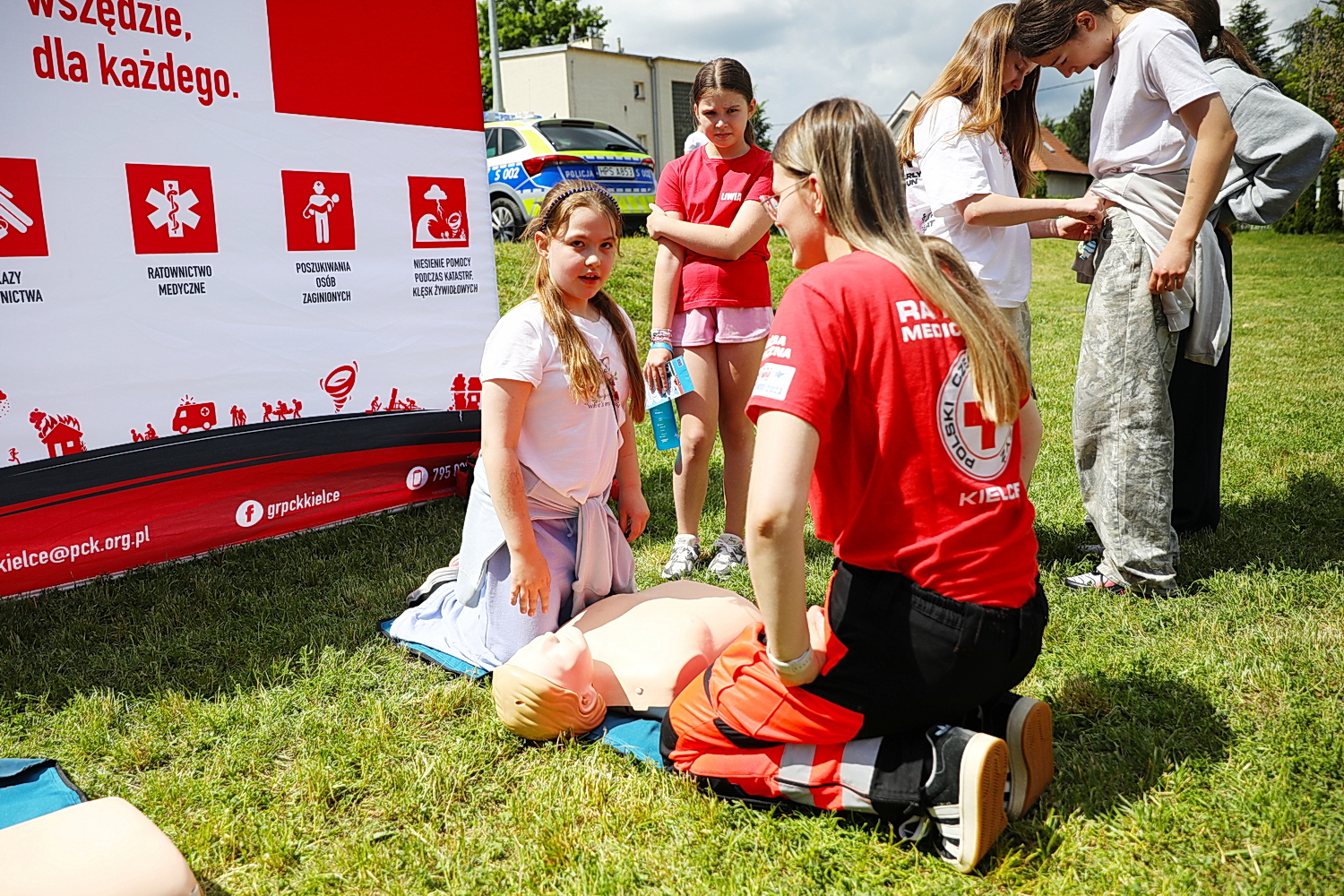 12.06.2026. Kielce. Szkoła Podstawowa nr 9. Festyn edukacyjno-prewencyjny pod hasłem „Bezpieczne wakacje” / Fot. Wiktor Taszłow - Radio Kielce