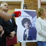 12.06.2026. Kielce. I LO . Odsłonięcie tablic upamiętniających nauczycieli Marię Jelińską i Włodzimierza Sabata / Fot. Wiktor Taszłow - Radio Kielce