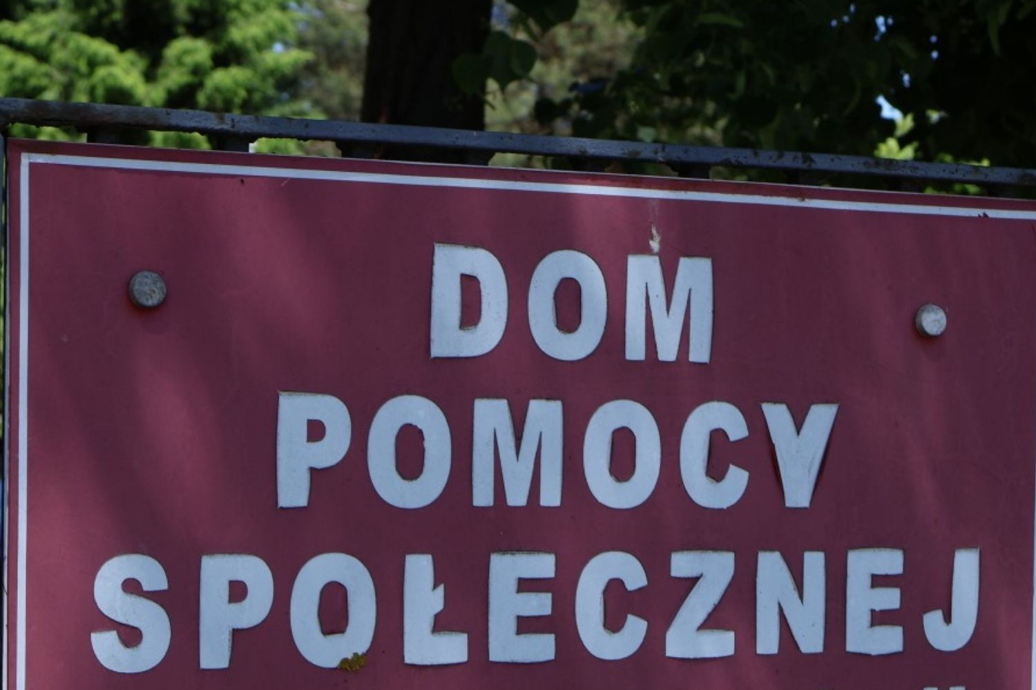 Niepełnosprawne dzieci w DPS-ach muszą dzielić pokoje z dorosłymi