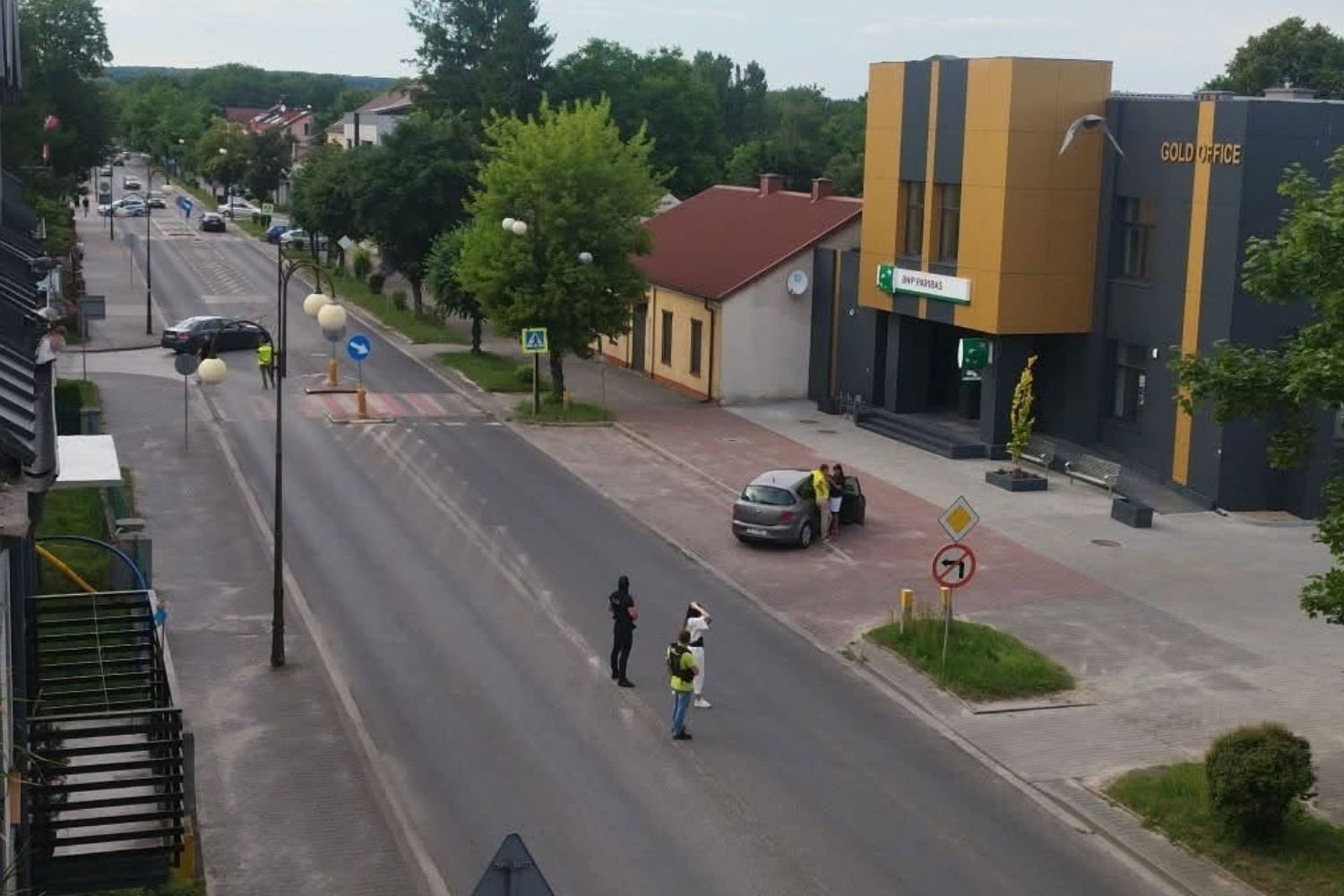 Podejrzany pakunek powodem alarmu w komendzie policji
