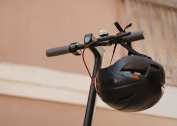 Od środy obowiązkowe kaski dla dzieci i młodzieży