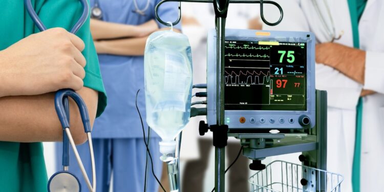 Pięć szpitali łączy siły. Przełomowa decyzja - Radio Kielce Pięć szpitali łączy siły. Przełomowa decyzja
