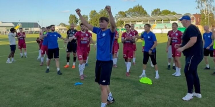 Moravia wciąż w walce o Betclic 3. Ligę - Radio Kielce Moravia wciąż w walce o Betclic 3. Ligę