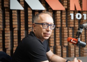 23.06.2026. Kielce. Rozmowa Dnia. Na zdjęciu: Artur Gierada - przewodniczący świętokrzyskiej Koalicji Obywatelskiej / Fot. Sebastian Kalwat - Radio Kielce