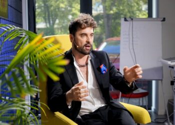 „Dzień dobry, to Ja! Rozmowy inne niż wszystkie w Radiu Kielce”. Artur Wijata / Fot. Piotr Kwaśniewski – Radio Kielce