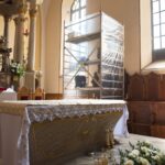 22.06.2026. Końskie. Kolegiata św. Mikołaja w Końskich. Epitafium Jana Małachowskiego - remont / Fot. Magdalena Galas-Klusek - Radio Kielce