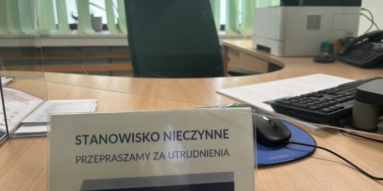 Pracownicy ZUS przeprowadzili strajk ostrzegawczy - Radio Kielce Pracownicy ZUS przeprowadzili strajk ostrzegawczy
