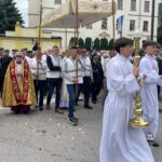 Biskup Nitkiewicz: spotkanie z Jezusem w Eucharystii dodaje otuchy w świecie pełnym niepokojów - Radio Kielce