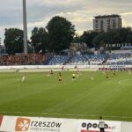 Resovia zdecydowanie lepsza od KSZO. Druga liga nie dla Ostrowca