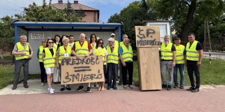 W Mieronicach była kolejna blokada - Radio Kielce W Mieronicach była kolejna blokada