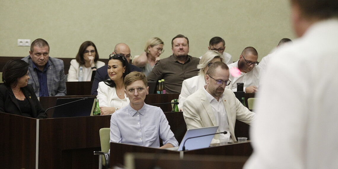 Głosowanie nad wotum zaufania dla prezydent Kielc zakończone