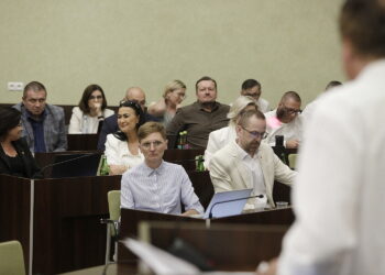 Głosowanie nad wotum zaufania dla prezydent Kielc zakończone