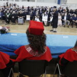 Młodzi lekarze uroczyście zakończyli naukę na kieleckiej uczelni