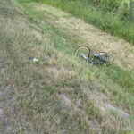 Wypadek z udziałem motocykla i roweru. Dwie osoby ranne - Radio Kielce