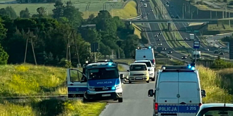 Poszukiwany były policjant, który zabił teścia i zranił teściową - Radio Kielce Źródło: ITV Jędrzejów - Facebook