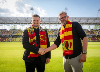 Pracował w Cracovii, Śląsku i Rakowie przyszedł do Korony