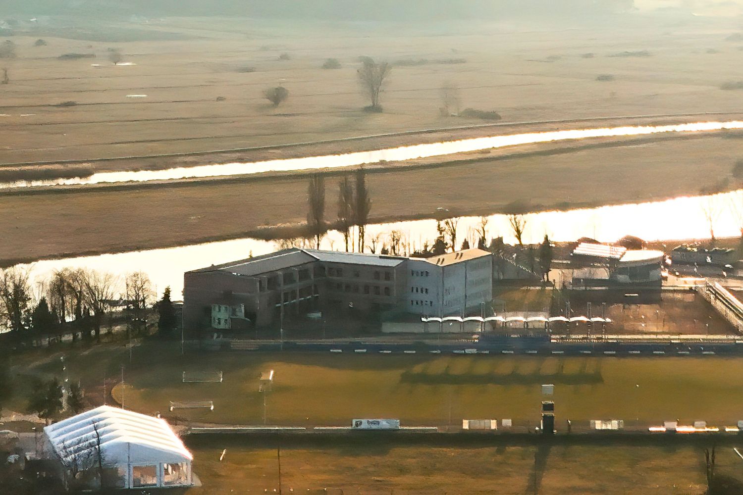 Hotel nad zalewem w Pińczowie na sprzedaż. Gmina rozważa jego zakup