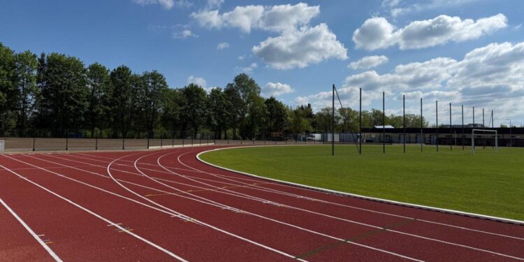 Stadion w Końskich czeka na sportowców - Radio Kielce Końskie. Stadion lekkoatletyczny / Fot. Magdalena Galas-Klusek - Radio Kielce