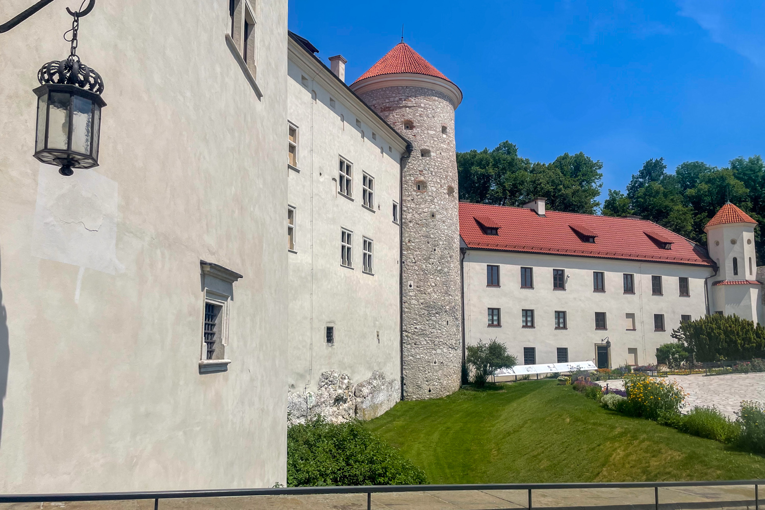 8.07.2026. Szlak Orlich Gniazd. Zamek w Pieskowej Skale / Fot. Stanisław Blinstrub – Radio Kielce 8.07.2026. Szlak Orlich Gniazd. Zamek w Pieskowej Skale / Fot. Stanisław Blinstrub – Radio Kielce