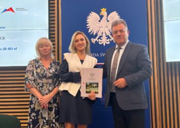 15.07.2026. Kielce. Świętokrzyski Urząd Wojewódzki. Podpisanie umów w ramach programu „Korpus wsparcia seniorów” / Fot. Iwona Murawska-Bujnowicz - Radio Kielce