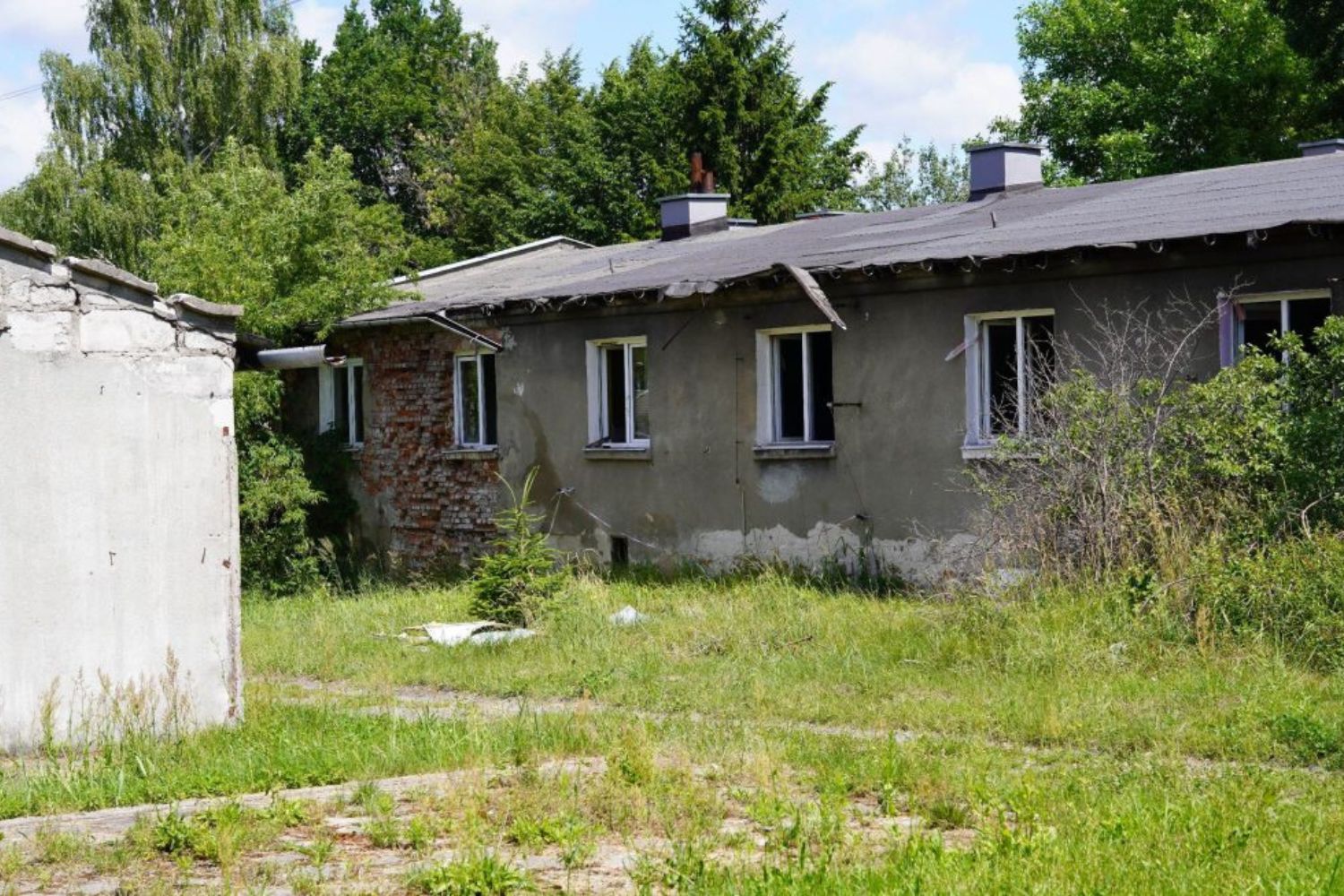 Szpecące baraki znikają ze Skarżyska-Kamiennej