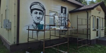 Bór Kunowski. Mural poświęcony gen. Tadeuszowi Piskorowi / Fot. Gmina Brody - Facebook