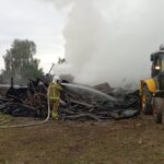 Pożar tartaku w powiecie kieleckim - Radio Kielce 03.07.2026. Szczukowice. Pożar / źródło: PSP Kielce