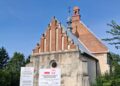 Gotycka świątynia doczekała się ważnego remontu - Radio Kielce Kościół pw. św. Stanisława Biskupa w Piotrkowicach w gminie Chmielnik / Fot. Starostwo Powiatowe w Kielcach - Facebook