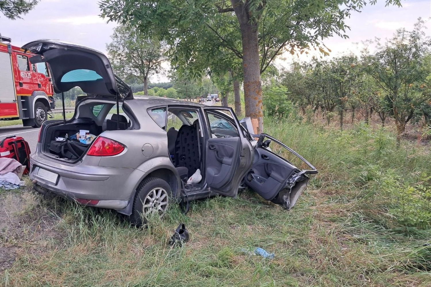 Wypadek w Kliszowie. Lądował śmigłowiec LPR - Radio Kielce 26.07.2026. Wypadek w Kliszowie, w powiecie pińczowskim / Fot. policja