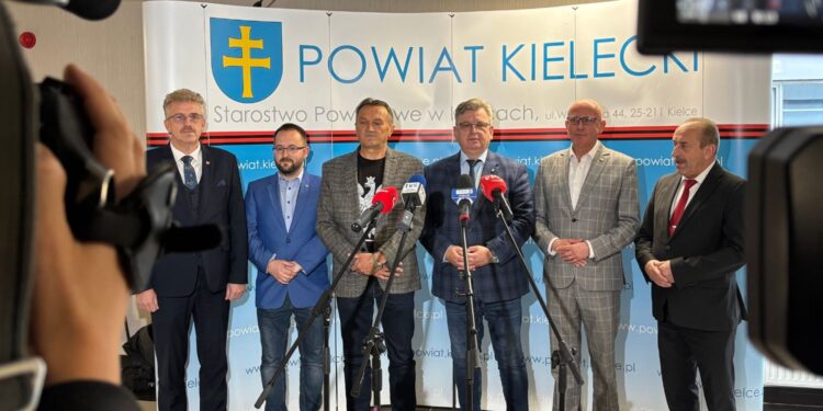 Zbliża się kolejny rajd śladami Brygady Świętokrzyskiej NSZ - Radio Kielce 08.07.2026. Kielce. Starostwo Powiatowe. Konferencja nt. Rajdu Rowerowego Szlakiem Brygady Świętokrzyskiej Narodowych Sił Zbrojnych / Fot. Marcin Marszałek - Radio Kielce