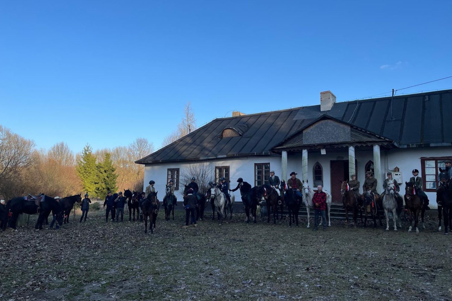 Konno przez lasy i historię